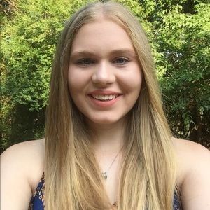 Meet your Posher, Lily